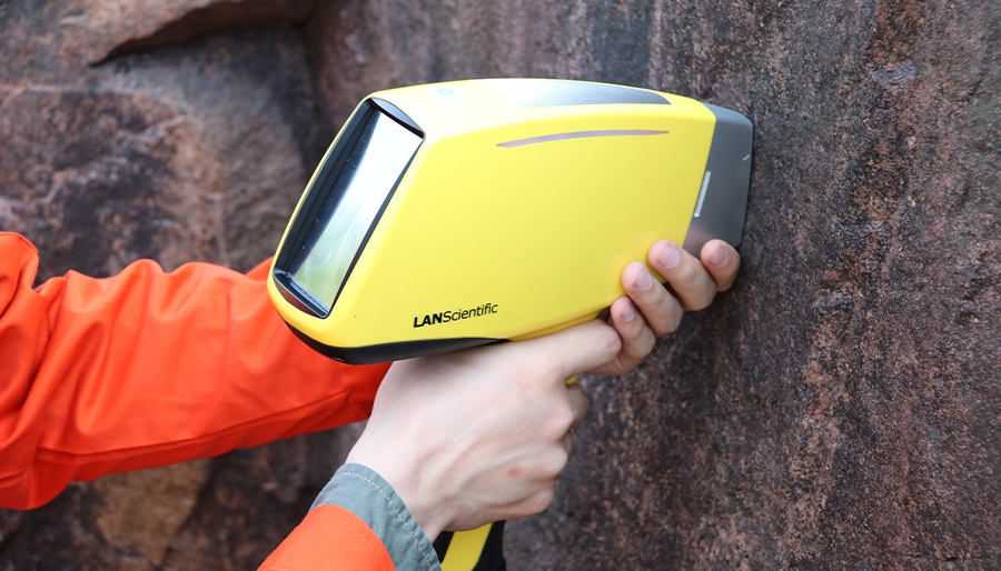 手持式TrueX矿石分析仪(图1)